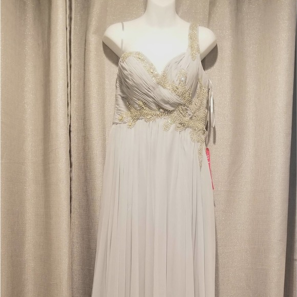 DAVE & JOHNNY SILVER GRAY GOWN SZ 7/8 - Picture 15 of 15